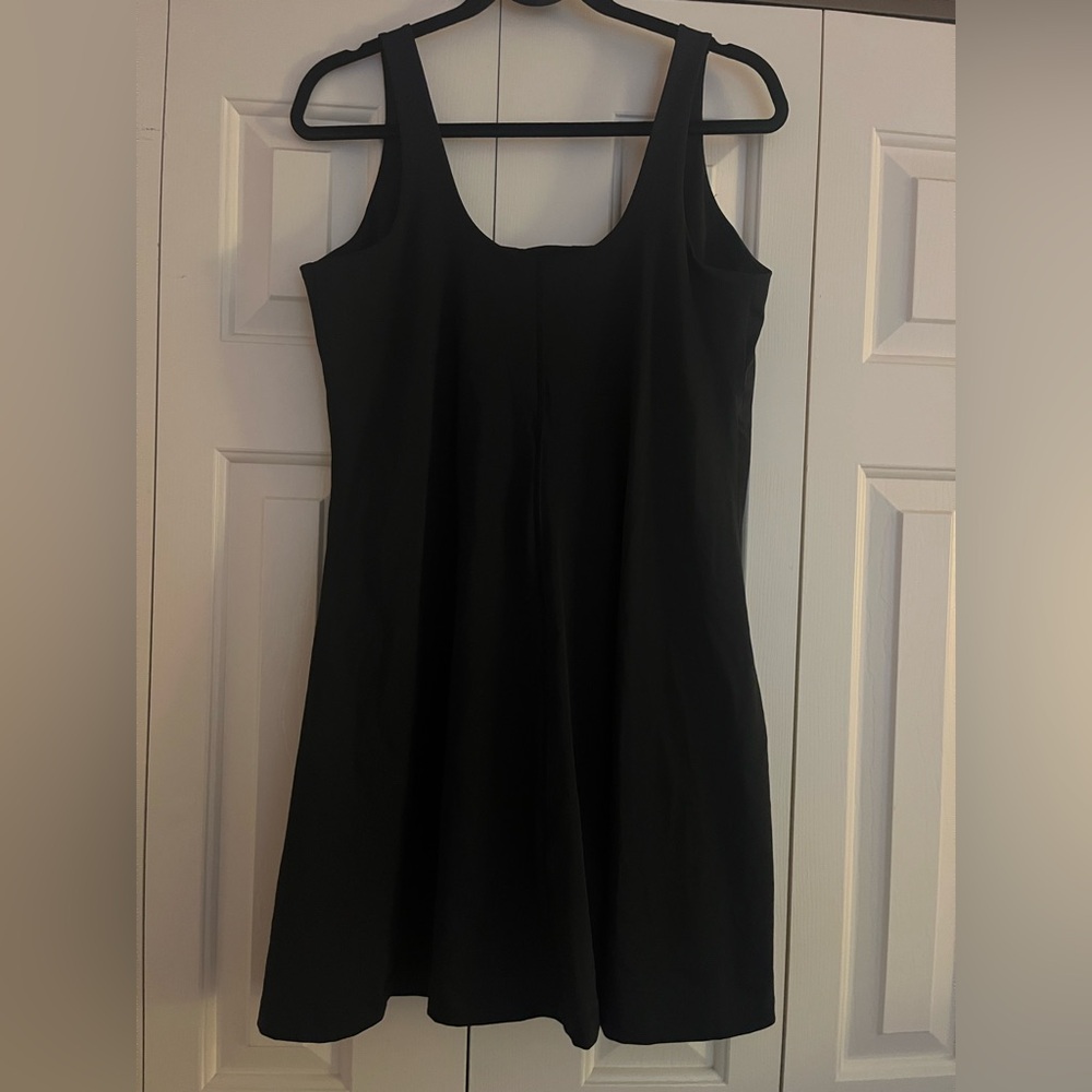 Old Navy Active Black PowerSoft Square Neck Athletic Dress - Picture 4 of 7